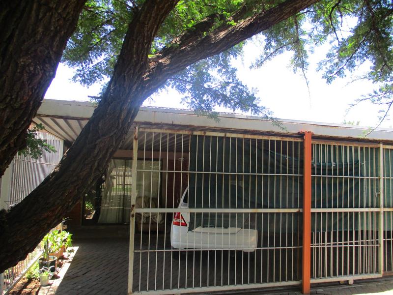 4 Bedroom Property for Sale in Pellissier Free State